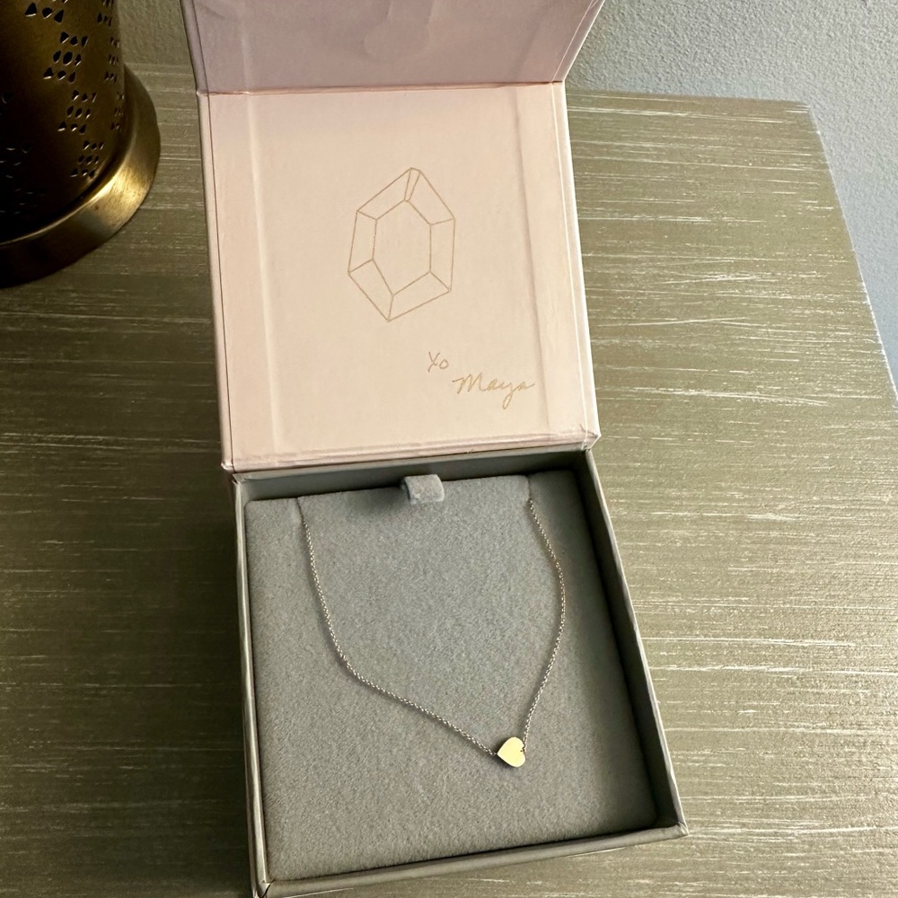 Maya Brenner 14K Heartfelt Heart gold Initial necklace